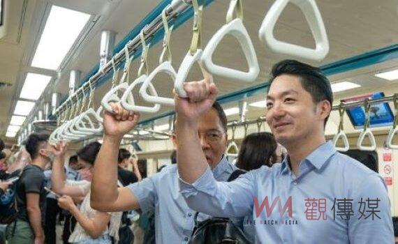 響應國際無車日 蔣萬安搭捷運騎YouBike上班 籲一起減碳愛地球