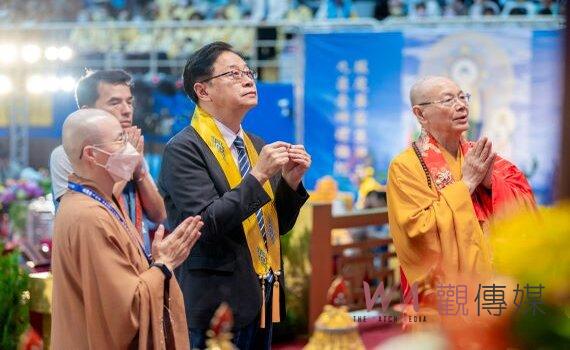 藥師佛文化節登場  張善政、淨耀長老與千僧祈願世界和平眾生安樂 
