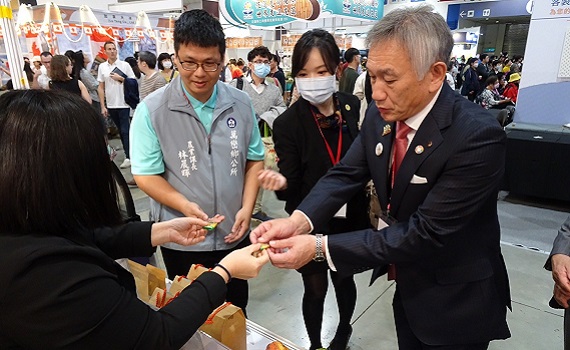 2023台北國際食品暨設備展 萬巒鄉公所代表團榮幸與日本秋田縣代表團共同齊聚