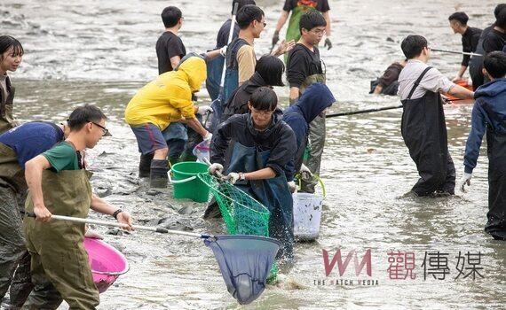 興大環境生態教育總動員！百餘人攜手清理中興人工湖