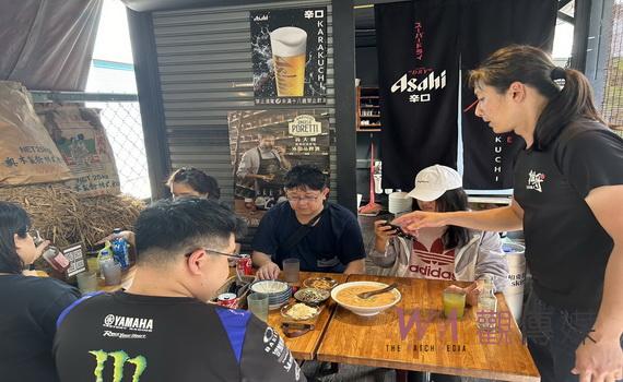 羅大勇將旅遊經驗化為無菜單料理 型男主廚上菜美食無國界