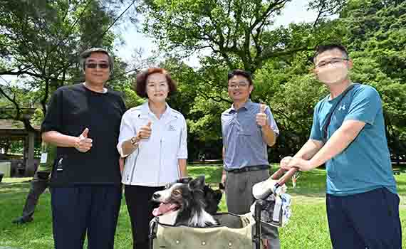 一隻寵物抵1張免費門票 宜蘭綠博「寵物日」毛小孩與飼主熱情互動