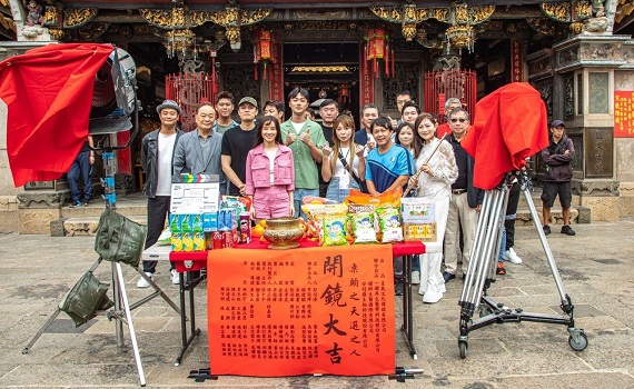 《桌頭之天選之人》臨演費報糾紛?! 劇組澄清：照規定給付!黃姓經紀人抽佣分配不均