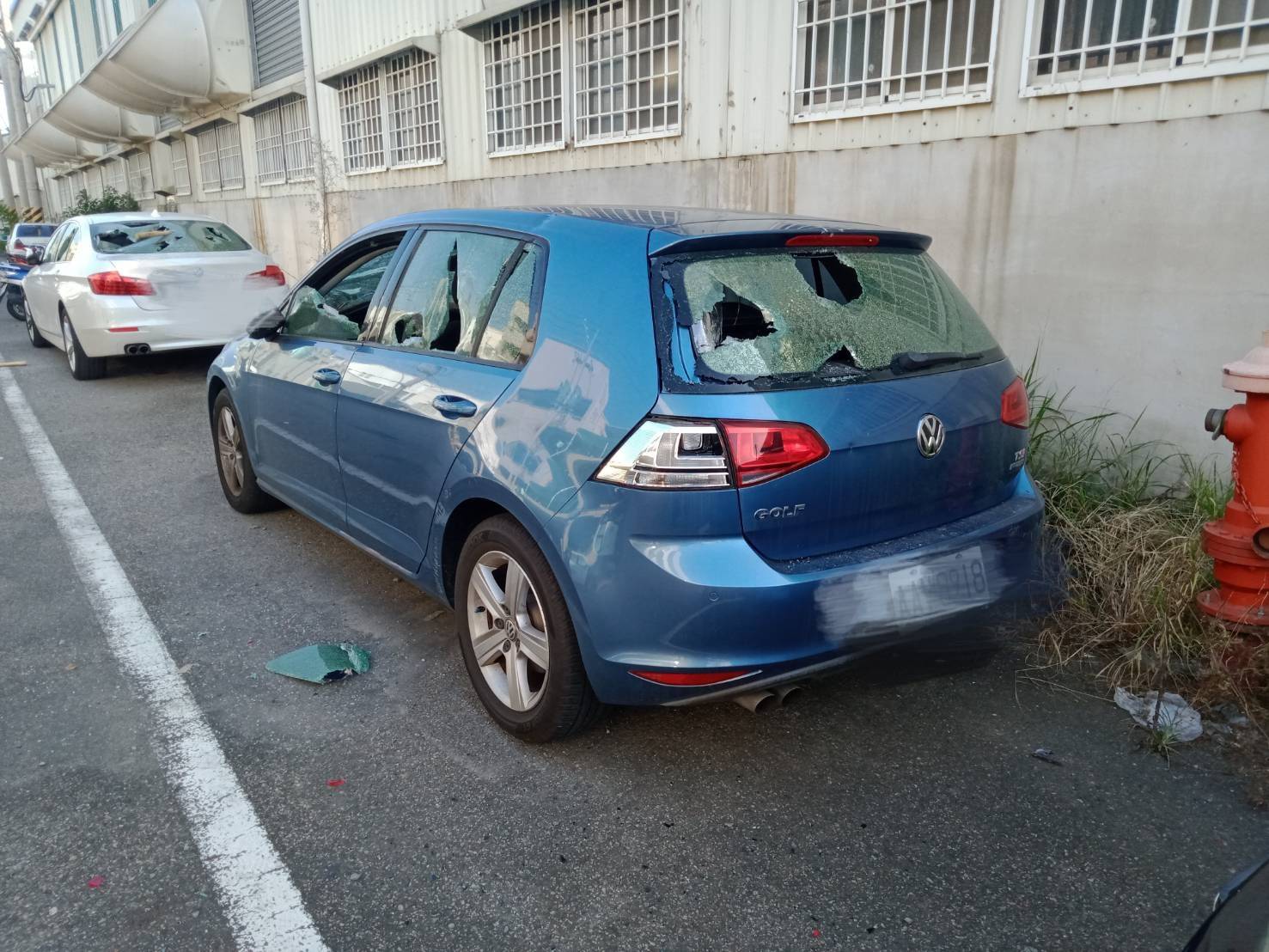 台南購屋糾紛協調不成　糾眾砸車 - https://www.watchmedia01.com