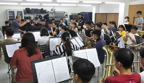 斗高校友管樂團音樂會　2日首場母校中正堂演出 - https://www.watchmedia01.com