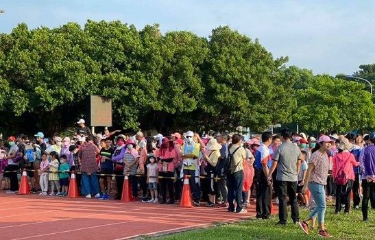 褒忠全民運動增情誼　大手牽小手繞走鄉境 - https://www.watchmedia01.com