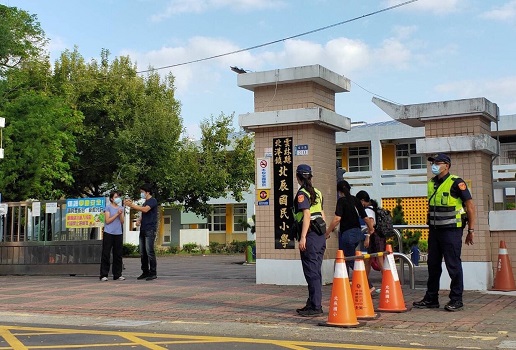 迎接國小開學日　北港分局校園護童 - https://www.watchmedia01.com