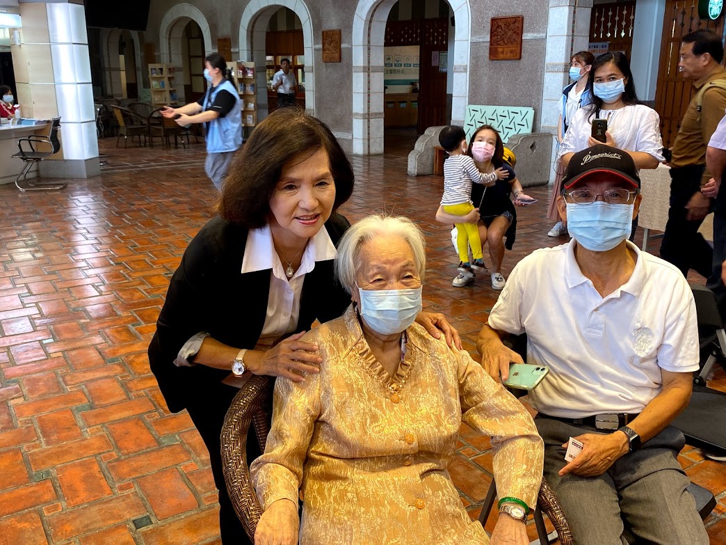 走過一世紀歷經戰亂　李森土、陳李莉莎分享生命故事 - https://www.watchmedia01.com
