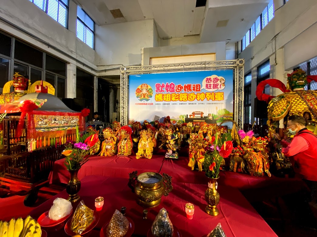 媽祖文化節迎神接駕　萌娃扮媽祖與兩隨扈成另類「嬌」點 - https://www.watchmedia01.com