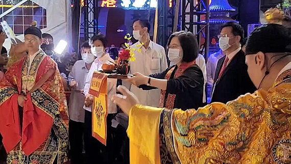 影／蔡總統為巨米龍開光點睛　為22日安西大醮拉開序幕 - https://www.watchmedia01.com