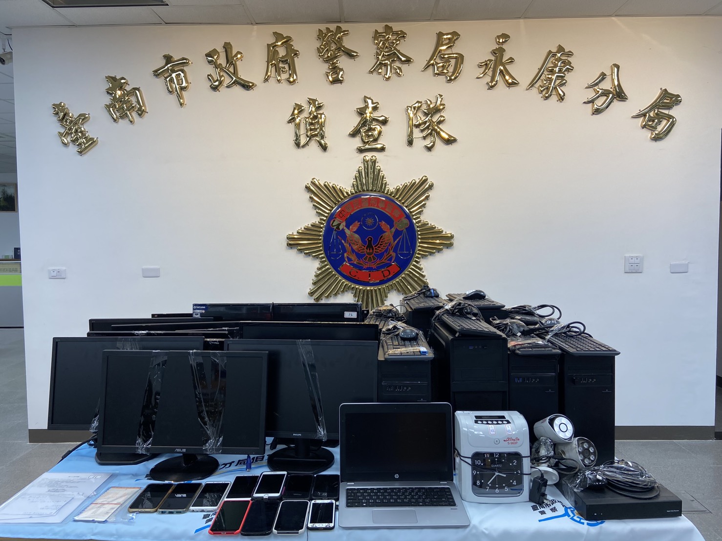 當神明塑膠？網路博弈首腦率眾求財　拜完就落網 - https://www.watchmedia01.com