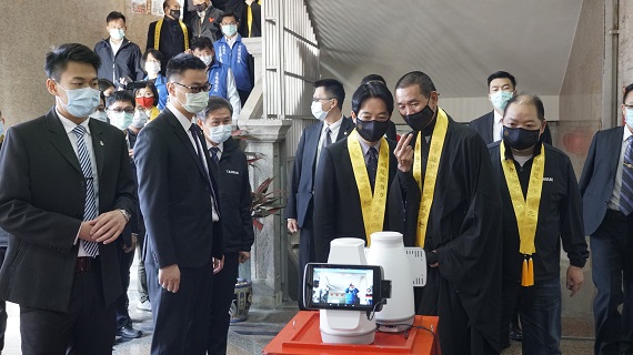 朝天宮水陸法會開香　賴清德：人神合作做好防疫、全民安康 - https://www.watchmedia01.com