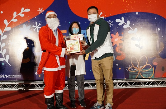 虎科大浪漫聖誕樹點燈　營造溫馨佳節氛圍 - https://www.watchmedia01.com