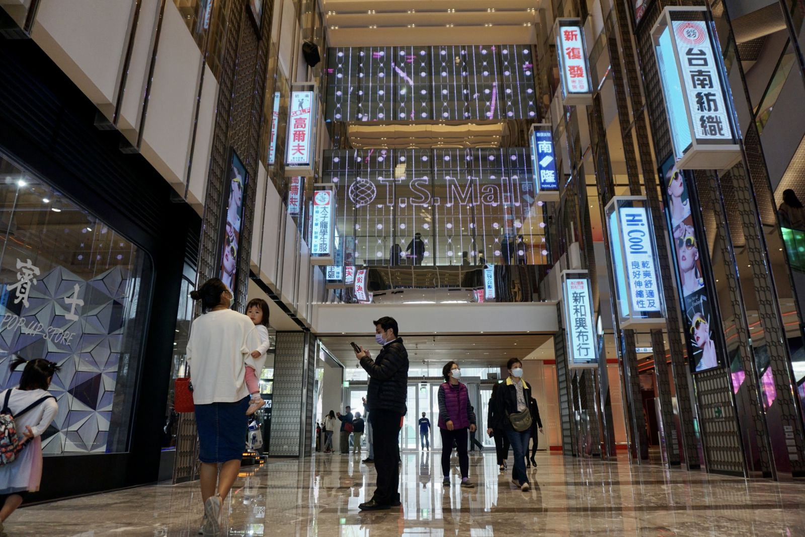 南紡購物中心A2館試營運　湧現粉絲登門朝聖 - https://www.watchmedia01.com