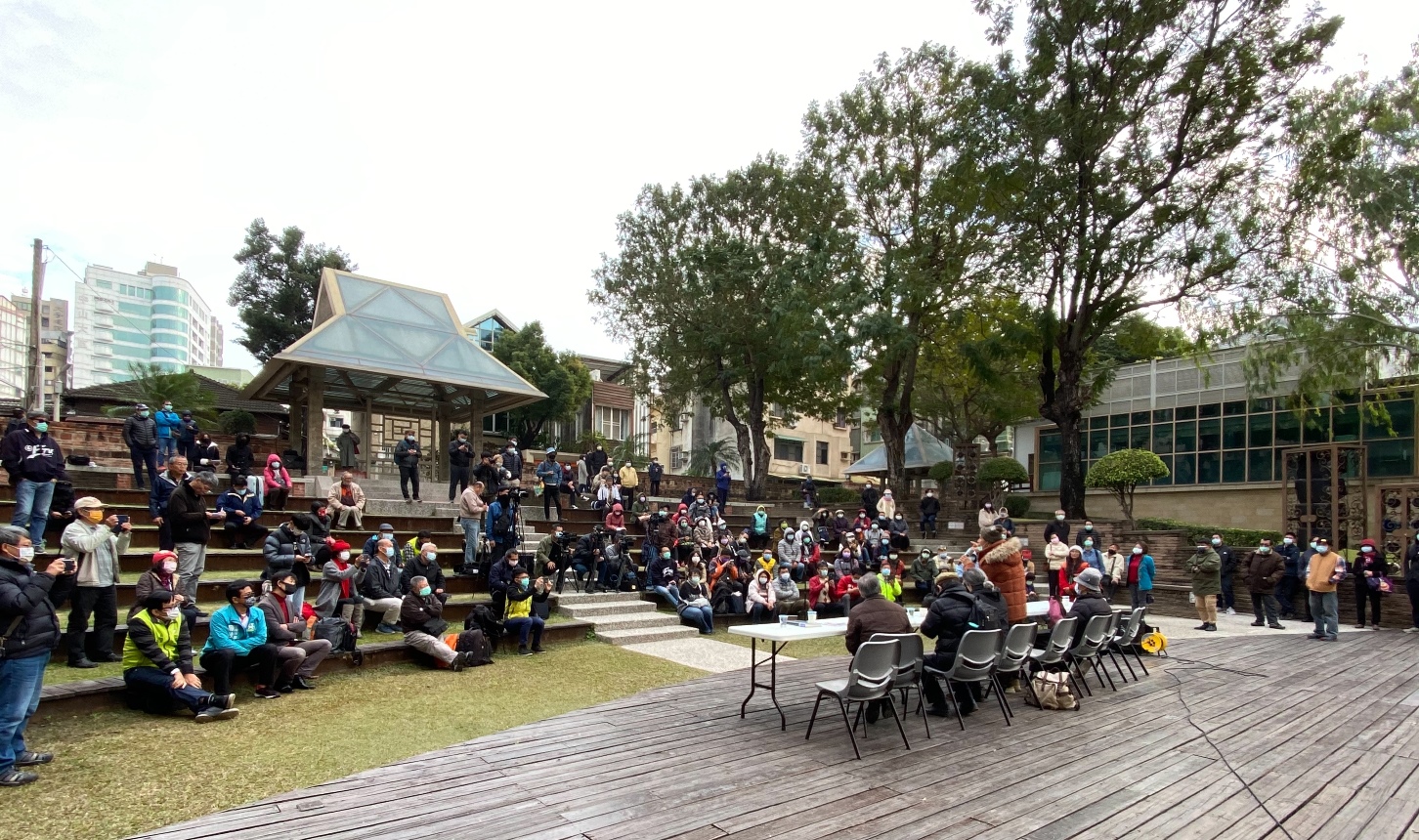 真理大學台文館無預警換鎖封館　張良澤辭名譽館長 - https://www.watchmedia01.com