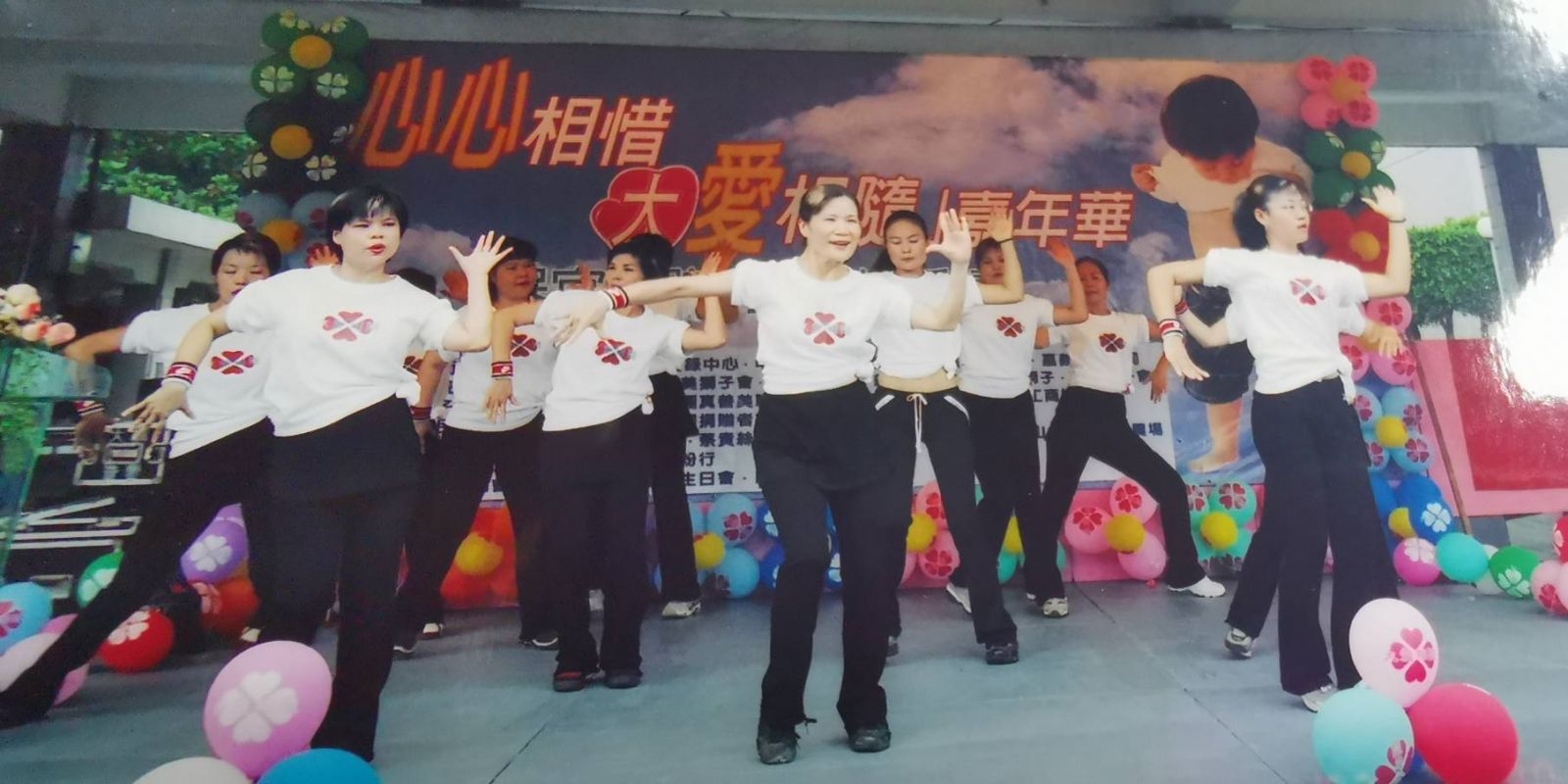 美魔女嬤舞出曼妙曲線 體態完勝妙齡少女 - https://www.watchmedia01.com