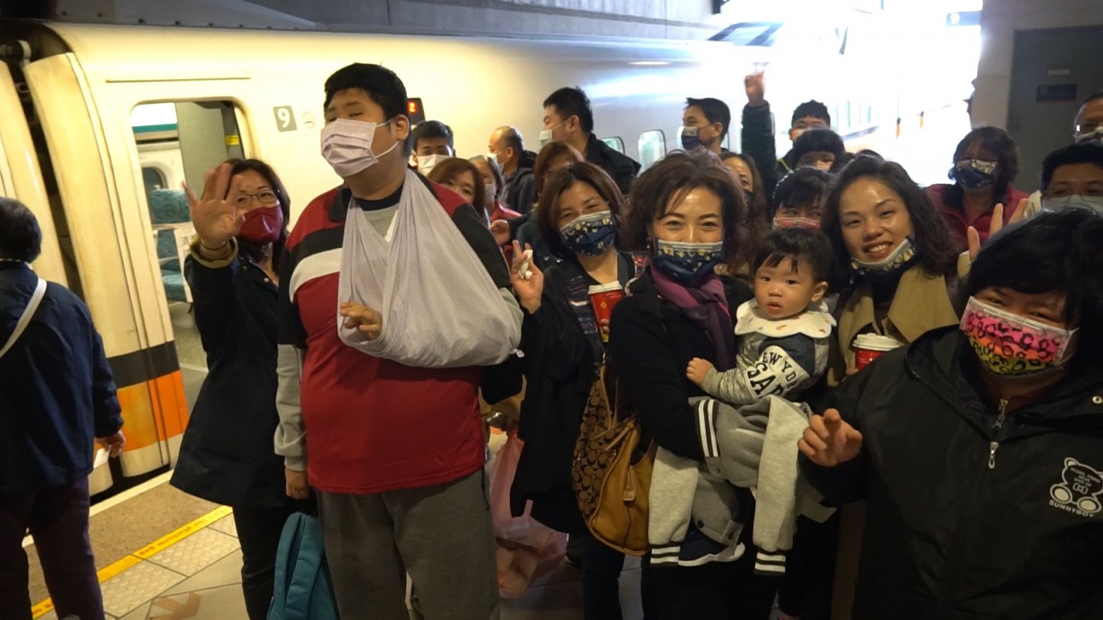 影／高鐵雲林站助身障者一日遊　口罩國家隊庇護工場喜出遊 - https://www.watchmedia01.com