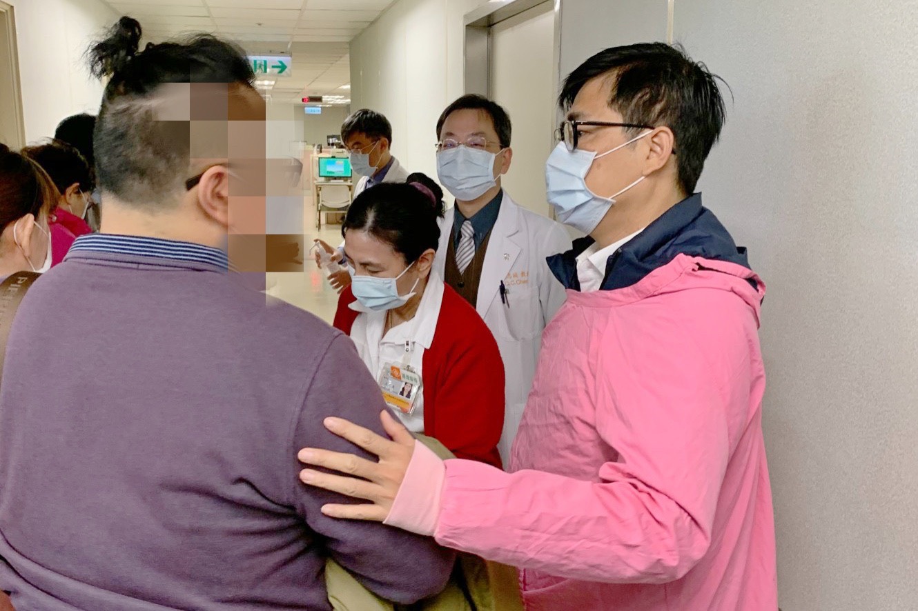 最新／無情火釀３死　陳其邁探視傷者 　街訪讚：高市府「救援行動力」揪甘心 - https://www.watchmedia01.com
