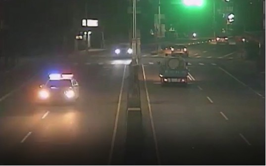 影／憾！田中警飛車救援浴血孕婦　3月大胎兒終沒保住 - https://www.watchmedia01.com