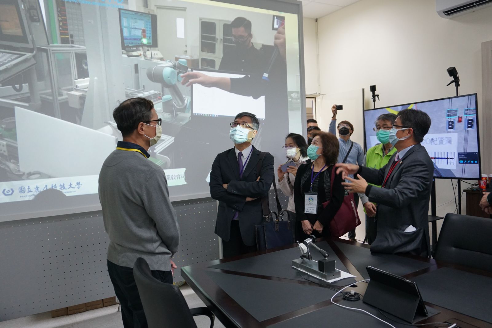 虎科大培訓人機協同智慧產線人才　全台首座智慧製造類產線基地揭牌 - https://www.watchmedia01.com