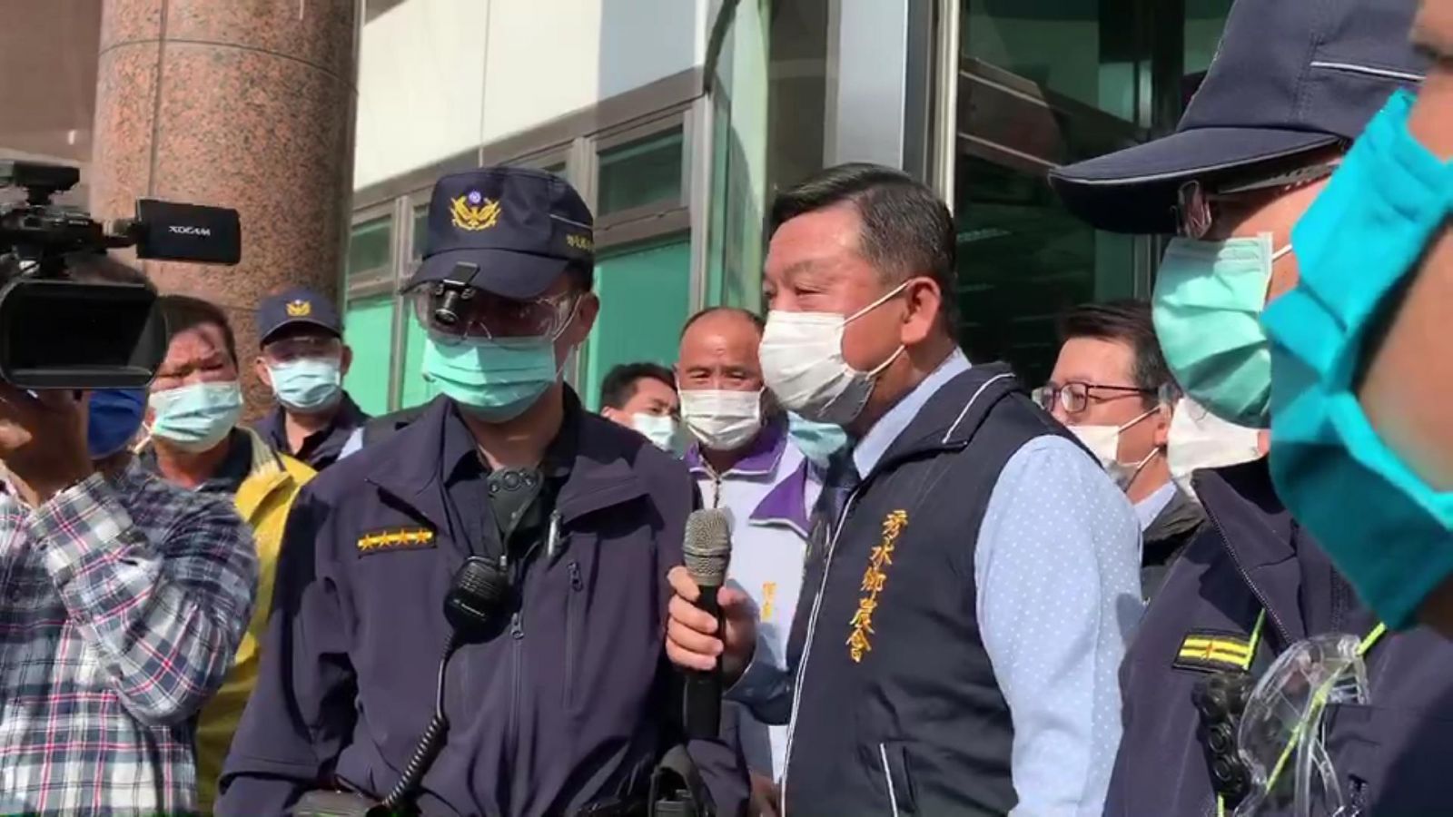 影／秀水農會冒貸盜領案被害人到農會陳情抗議 - https://www.watchmedia01.com