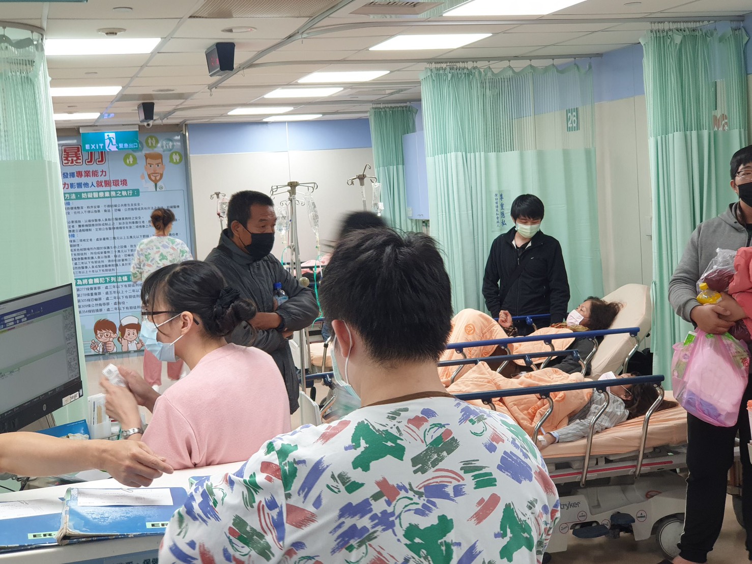 部桃疫情進展　彰化縣31家醫院明起啟動入口刷健保卡管制 - https://www.watchmedia01.com