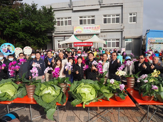 航道下培育出的高麗菜 第五屆澎湖新高麗菜王得主出爐 - https://www.watchmedia01.com