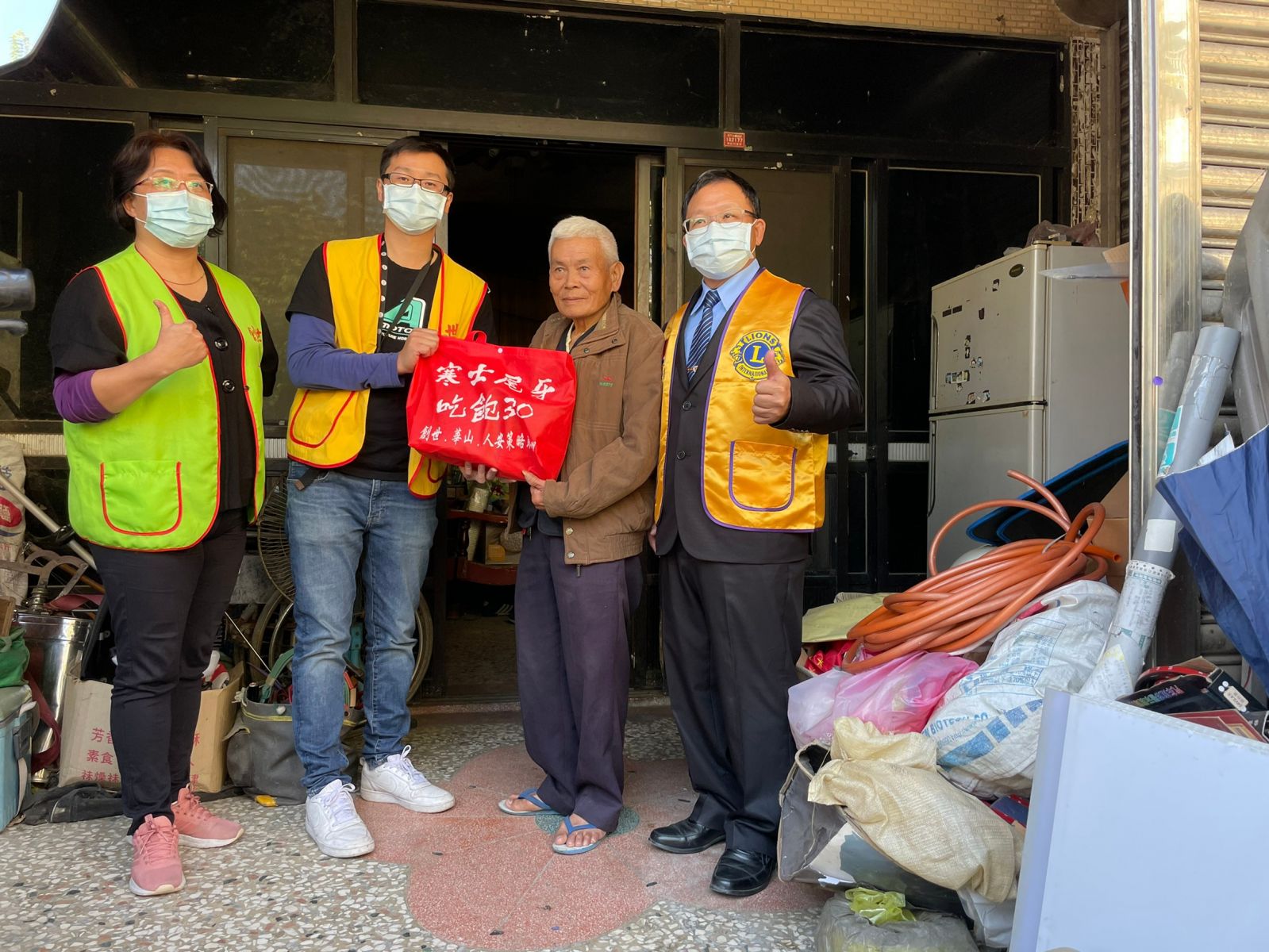 「寒士吃飽30尾牙」全台同步送　同心獅子會與宏佳騰電車助創世送禮到家 - https://www.watchmedia01.com