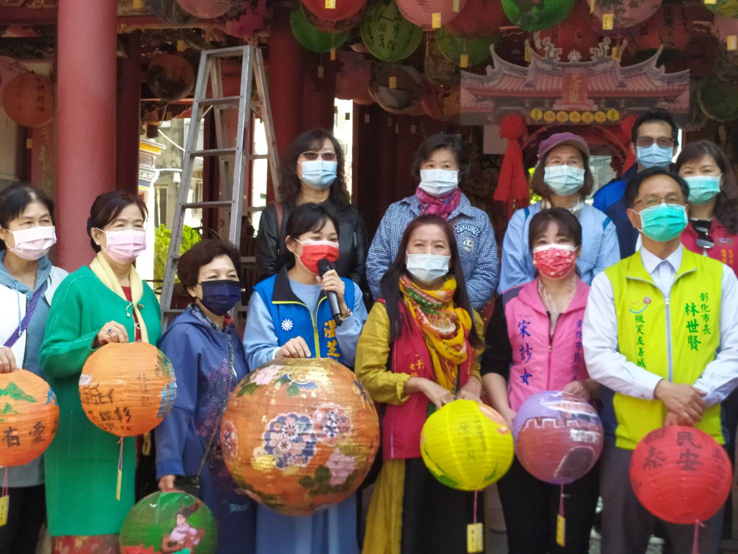 影／祈福做公益　300位藝術家名人彩繪燈籠 - https://www.watchmedia01.com