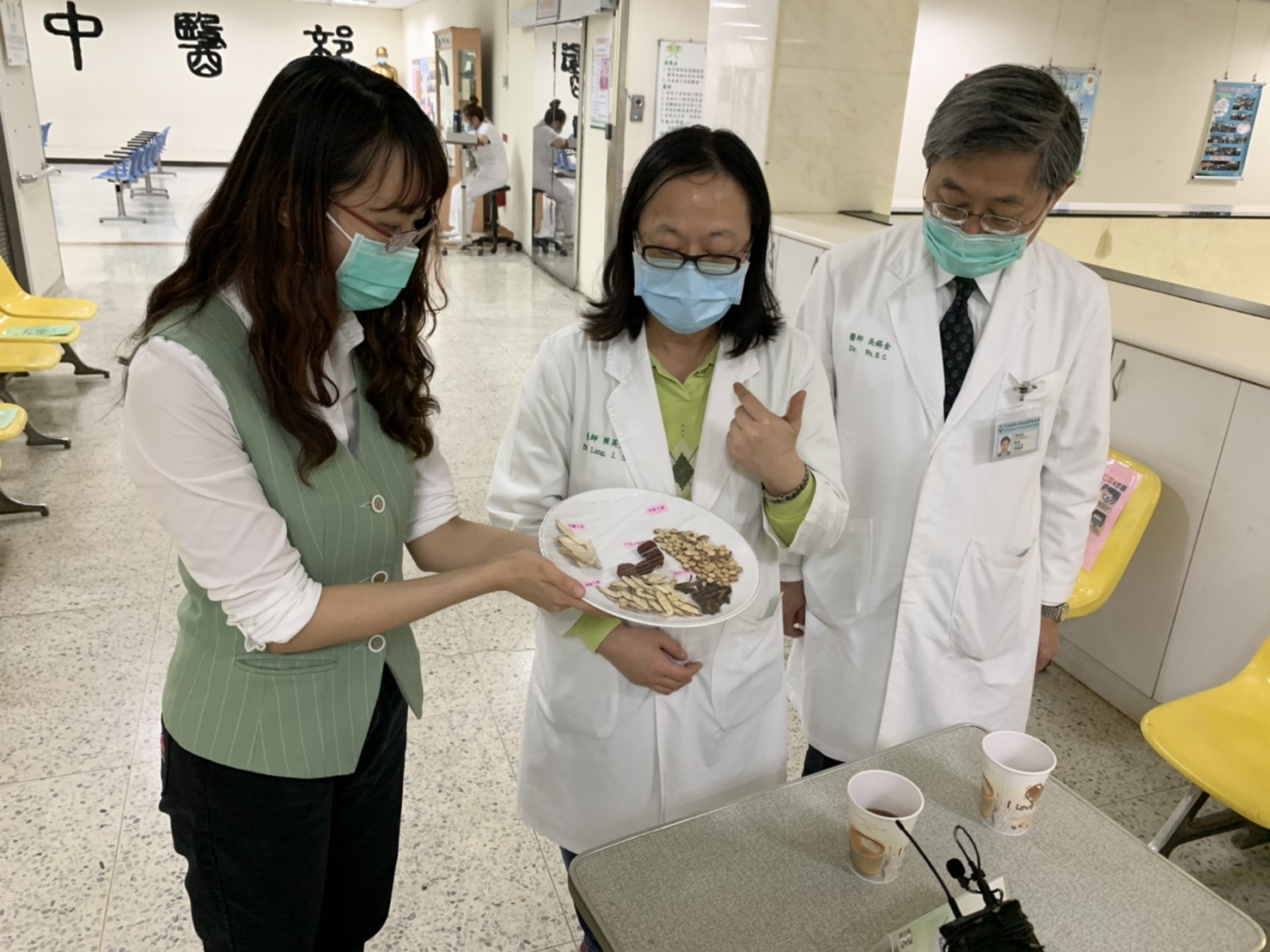 『犇向健康』 北港媽祖醫院送名師春聯 - https://www.watchmedia01.com
