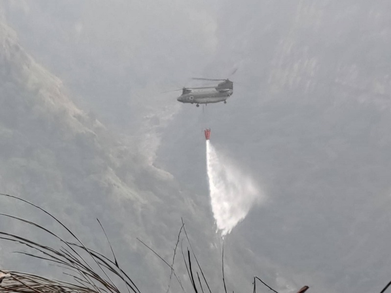 黑鷹、特戰直昇機齊出　陸空聯合撲滅嘉縣國有林地火災 - https://www.watchmedia01.com