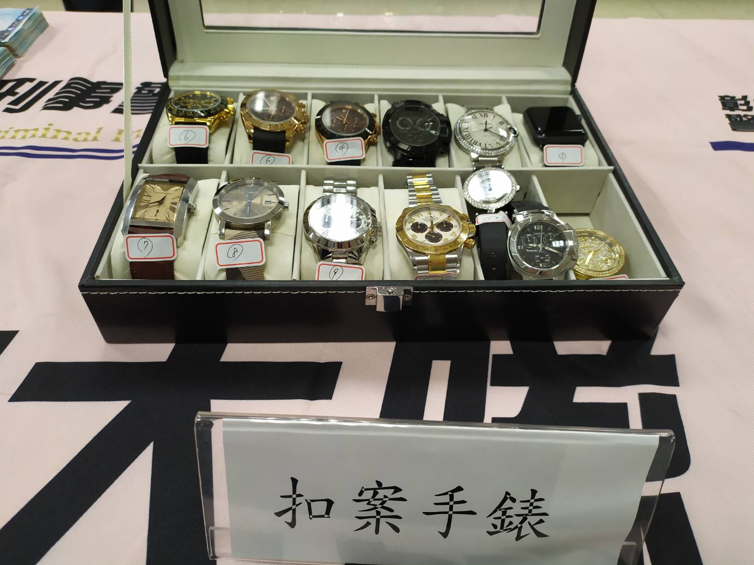 影／彰化警方威力掃蕩　拘提前天道盟謝通運保鑣等25人到案 - https://www.watchmedia01.com