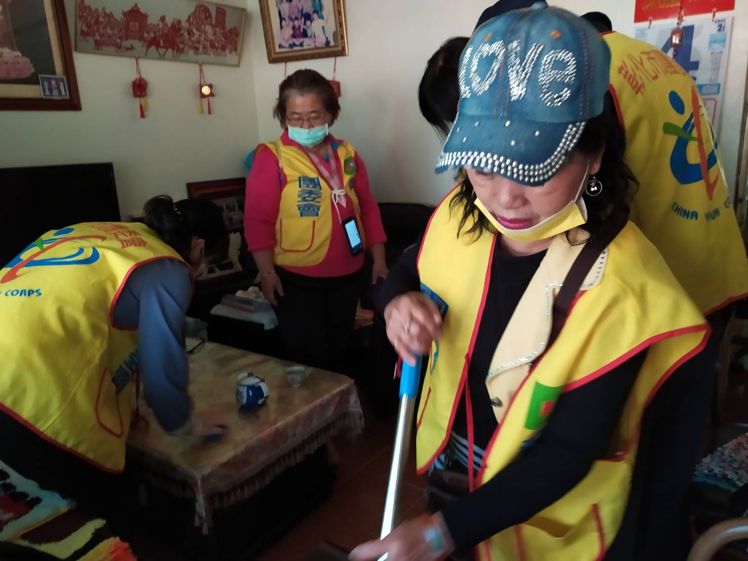 影／愛的連線 彰化救國團全縣串聯為獨居長輩清理家園 - https://www.watchmedia01.com