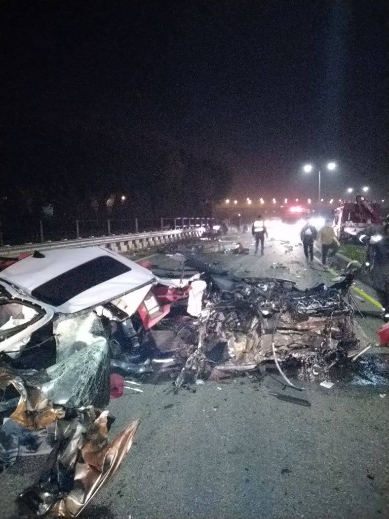 影／和美死亡車禍　BMW攔腰撞成V字形成廢鐵 - https://www.watchmedia01.com