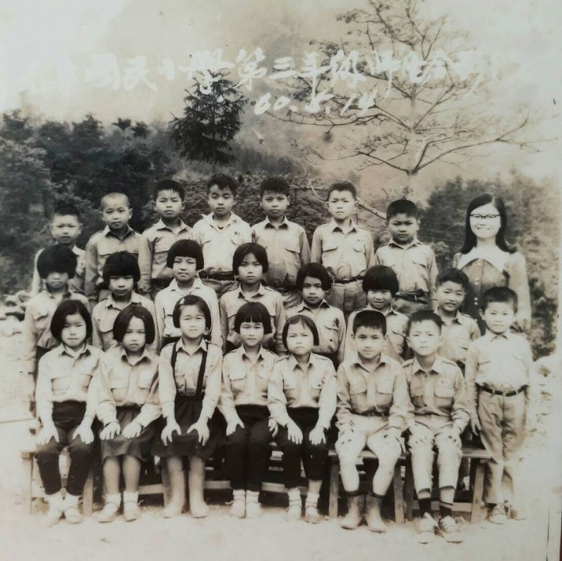 睽違近50年　光華國小師生相見歡再續前縁 - https://www.watchmedia01.com