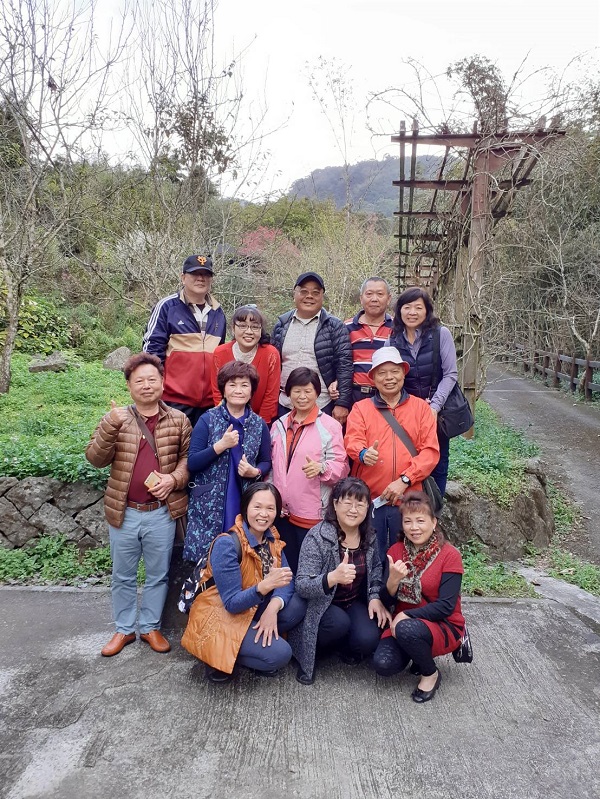 睽違近50年　光華國小師生相見歡再續前縁 - https://www.watchmedia01.com