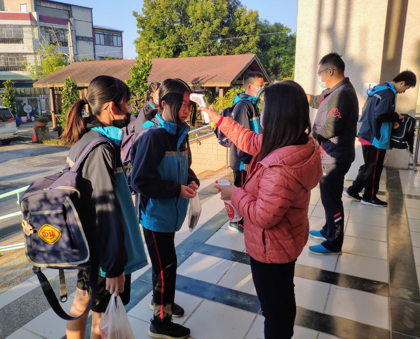 開學日　埔心國中送上「三」千萬祝福學子領福袋 - https://www.watchmedia01.com