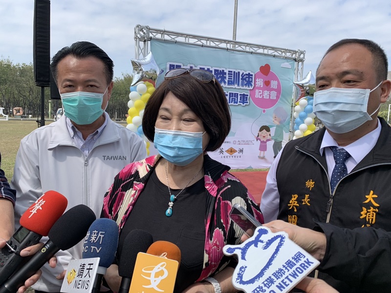 在玩樂中促進健康　民間企業贈大埔鄉文康休閒車 - https://www.watchmedia01.com