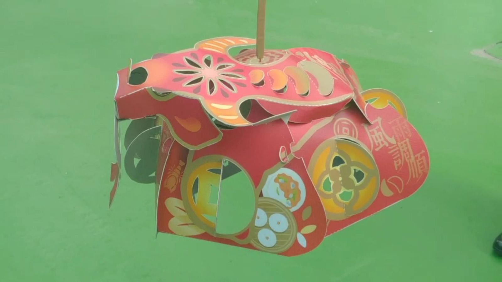 影／扭轉錢坤鴻運牛小提燈　今年免排隊搶元宵小提燈 - https://www.watchmedia01.com