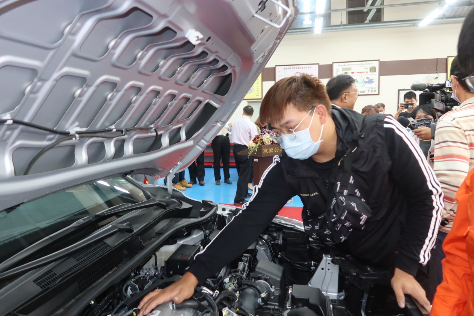 影／國瑞汽車捐贈百萬新車　建國科大機械工程系師生添實力 - https://www.watchmedia01.com