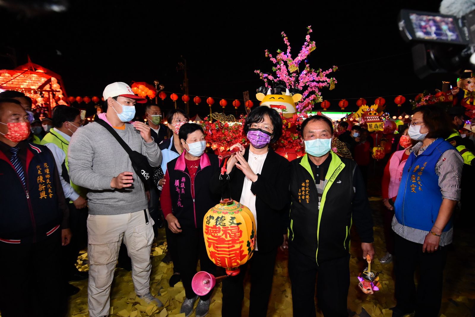 影／193年花壇白沙坑迎燈排　全台唯一戴官帽福德老爺 - https://www.watchmedia01.com