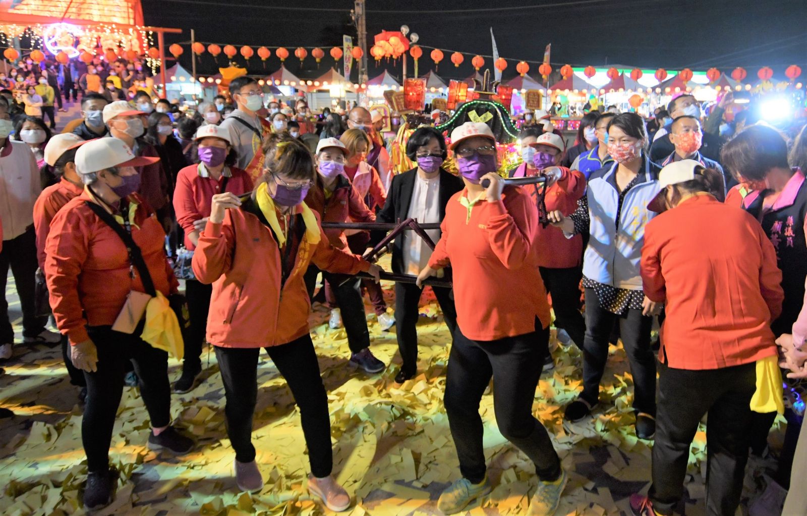 影／193年花壇白沙坑迎燈排　全台唯一戴官帽福德老爺 - https://www.watchmedia01.com