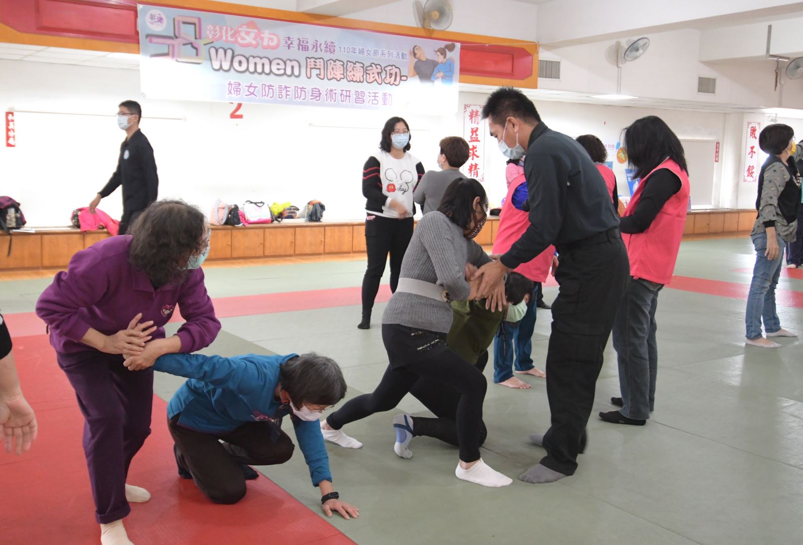影／鬥陣學防身術　王惠美輕鬆反制及甩脫霹靂女嬌娃 - https://www.watchmedia01.com