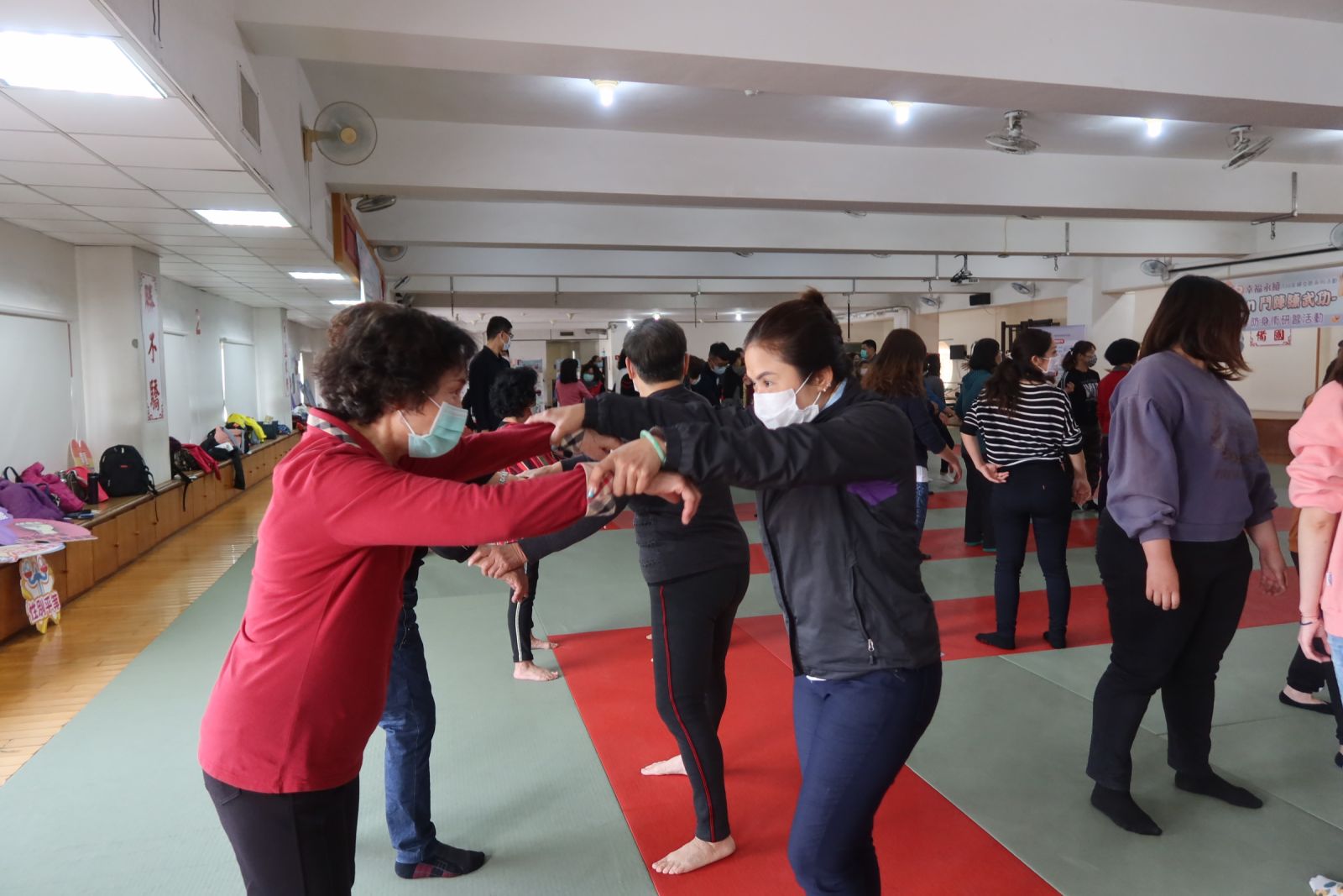影／鬥陣學防身術　王惠美輕鬆反制及甩脫霹靂女嬌娃 - https://www.watchmedia01.com