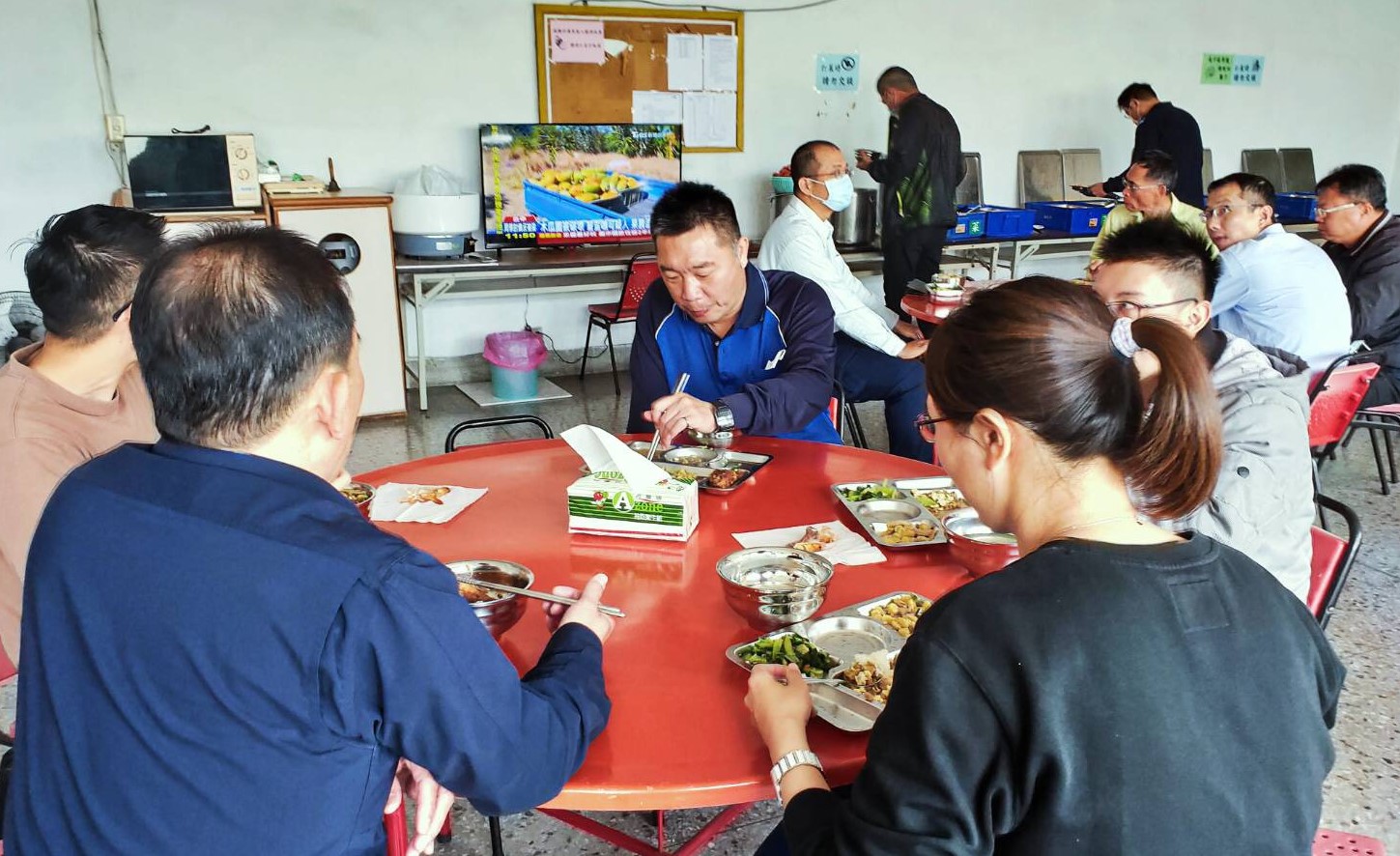 北港警分局搭伙顧健康　成立伙食團共餐搏感情 - https://www.watchmedia01.com