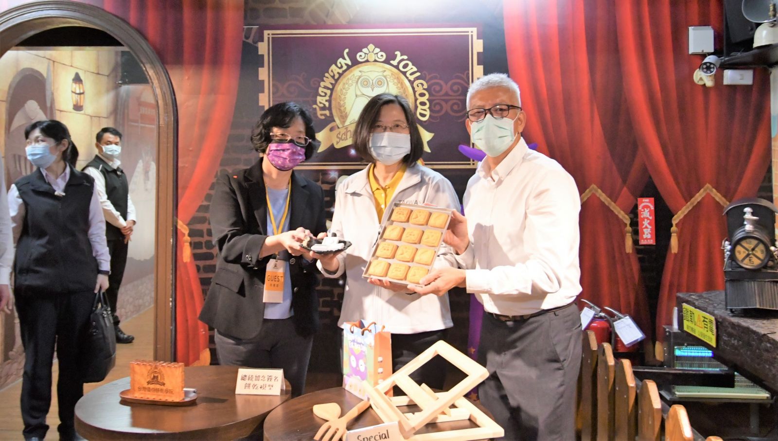 影／蔡英文參訪彰化觀光工廠台灣優格餅乾學院 - https://www.watchmedia01.com