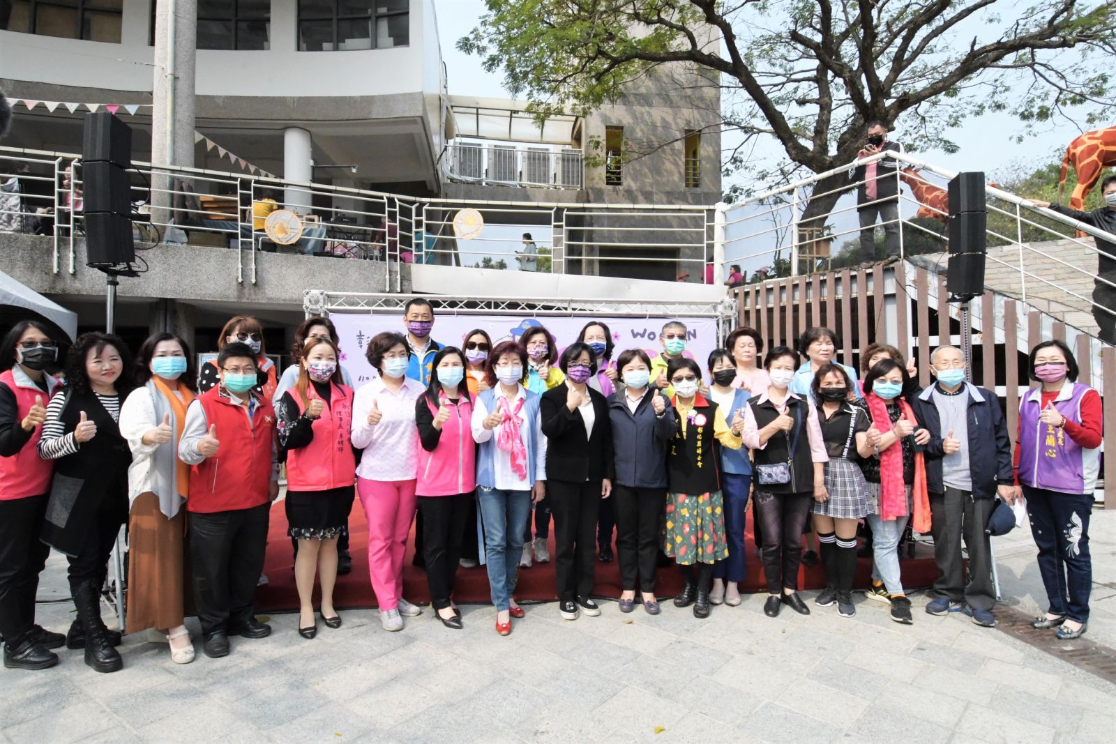 影／公益市集活動在卦山村　美學生活聚落暖心登場 - https://www.watchmedia01.com