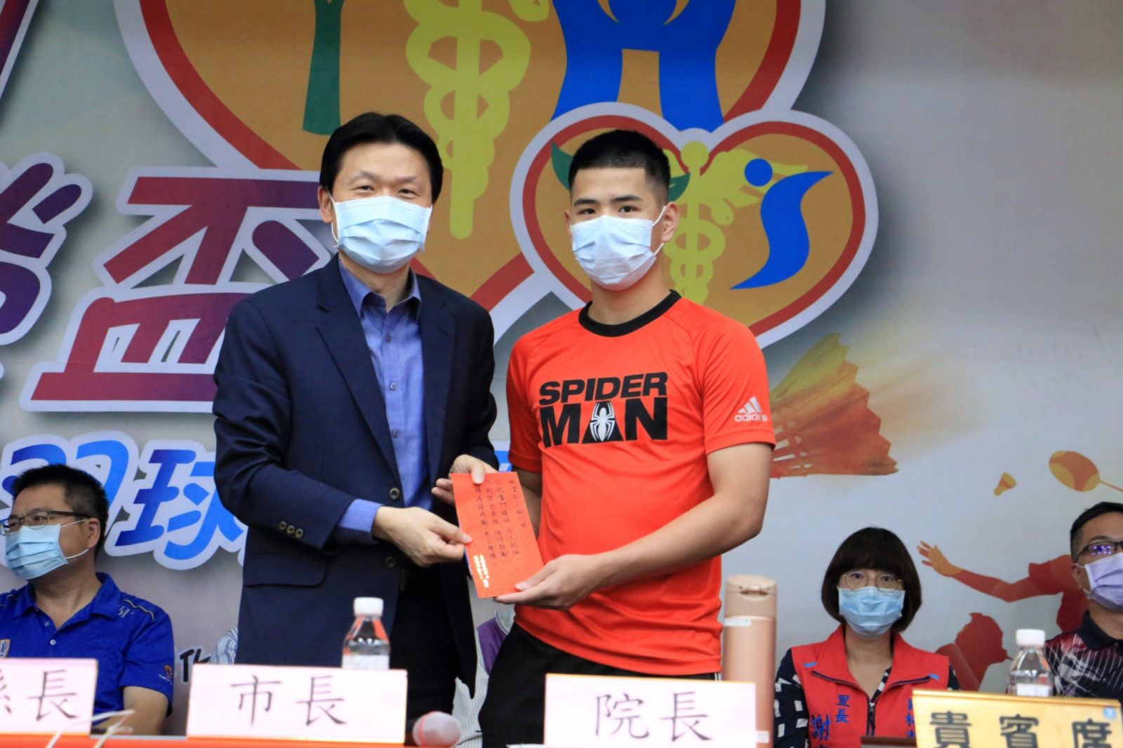 影／員榮盃全國羽球賽熱情開打　300多名選手尬球技 - https://www.watchmedia01.com