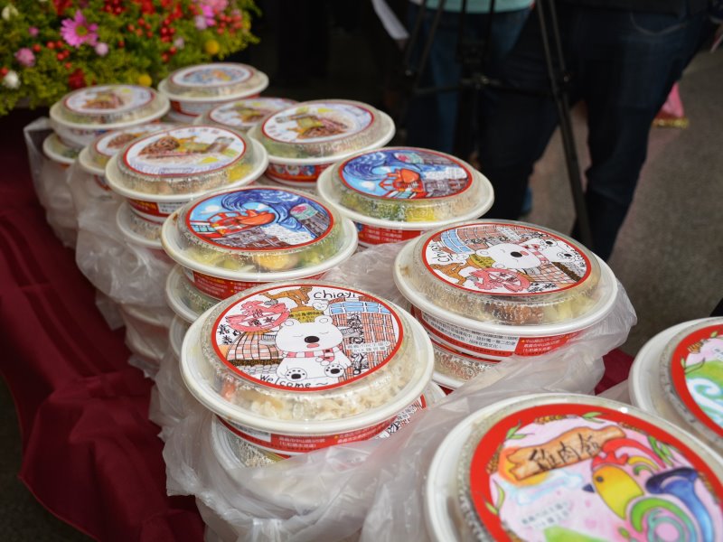 雞肉飯跨界聯盟　國中生為公益設計便當盒 - https://www.watchmedia01.com