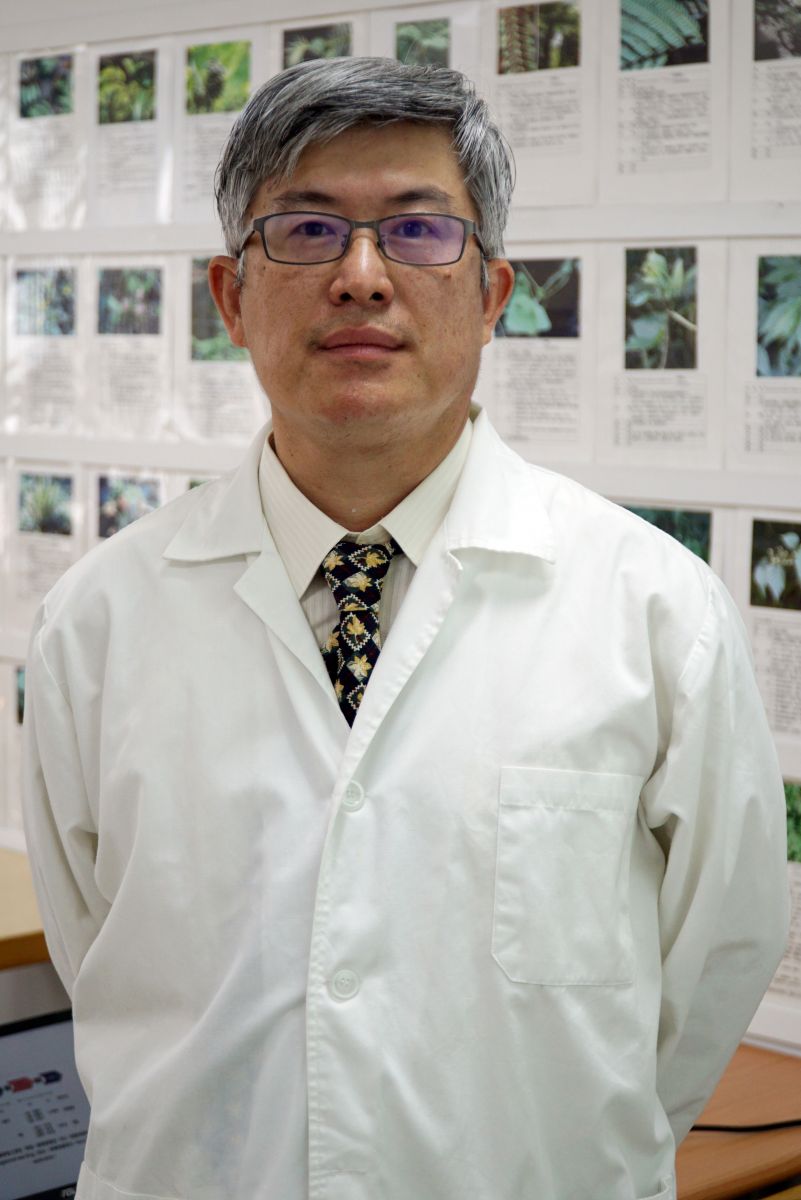 影／白袍醫師執教鞭　課堂上行醫　另類「鮮」師 - https://www.watchmedia01.com